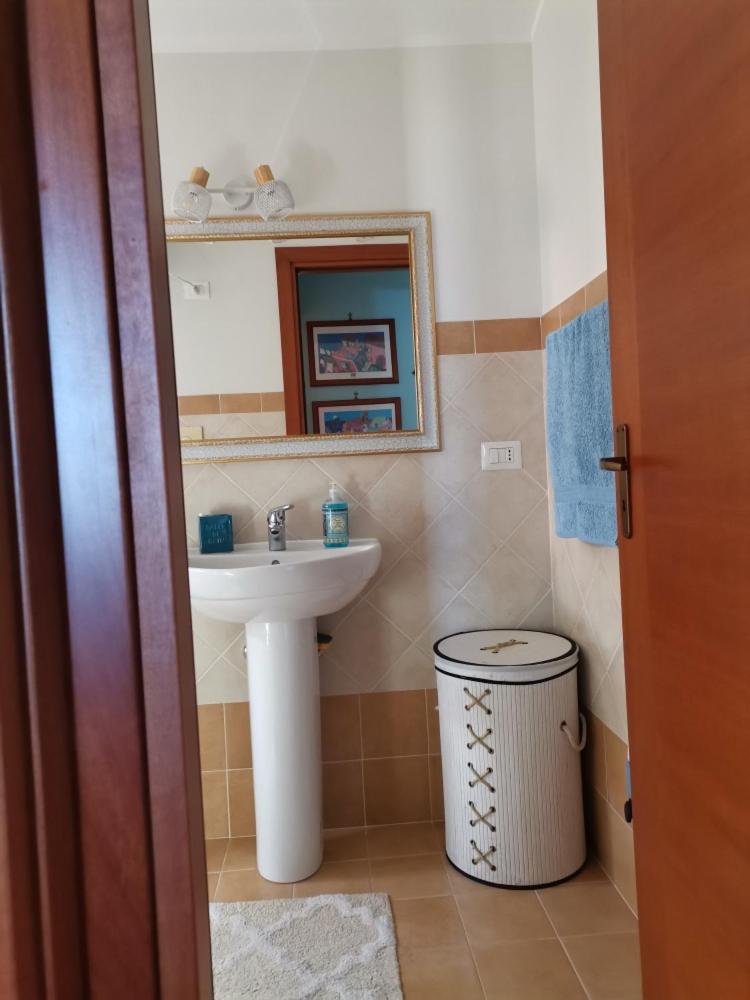 شقة Casa Azzurra Con Vista Mare Isola di Ustica المظهر الخارجي الصورة